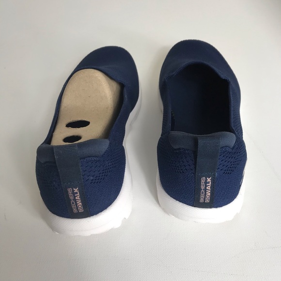 🔥Skechers Daydream GoWalk Classic Solid Knit - Picture 5 of 7
